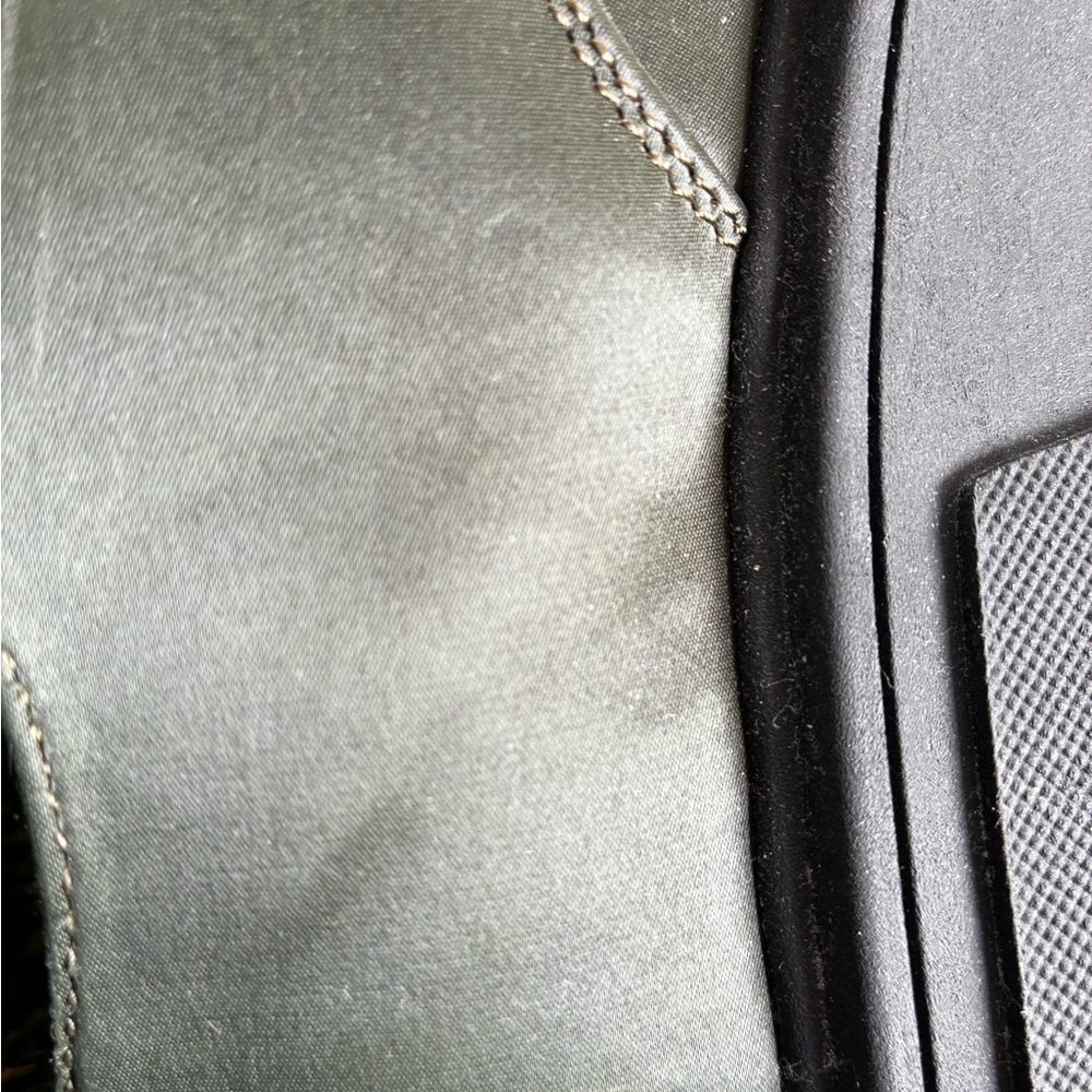 Shoes - Picture 4 of 5